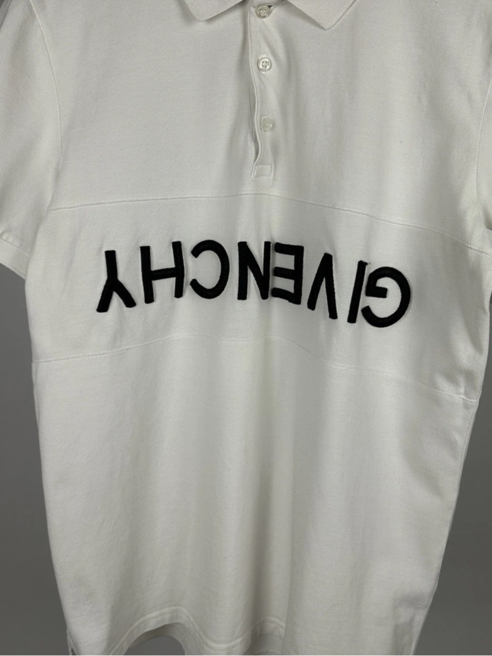 Givenchy White Upside Down Logo Embroidered Polo Shirt Slim Fit XL - Picture 4 of 7